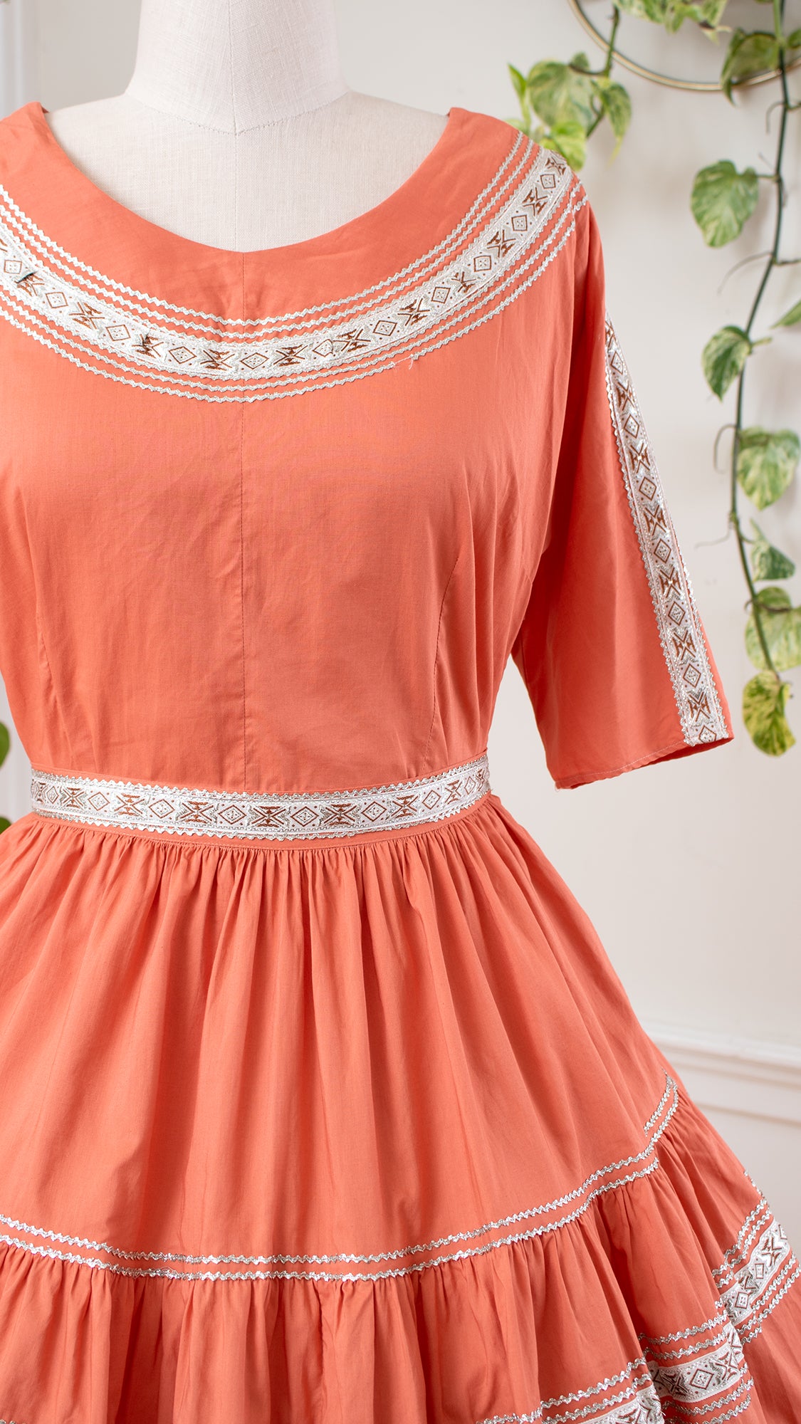 1950s Salmon Blouse & Skirt Patio Set | large
