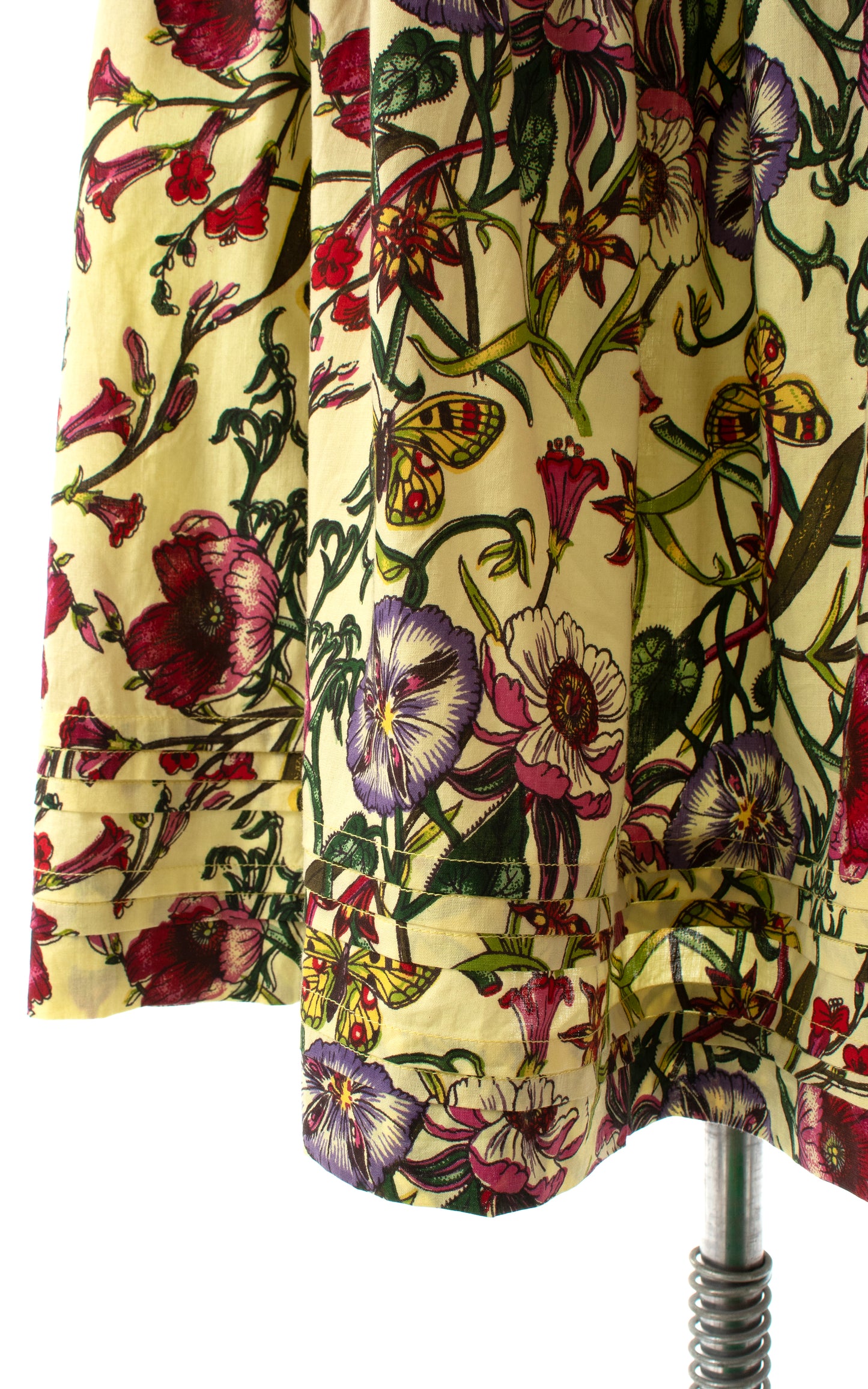 1980s/1990s Floral Butterfly Novelty Print Skirt | small/medium