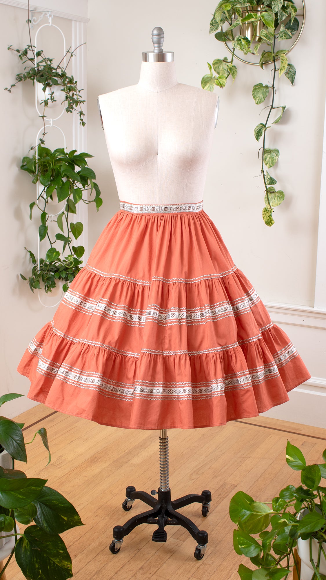 1950s Salmon Blouse & Skirt Patio Set | large