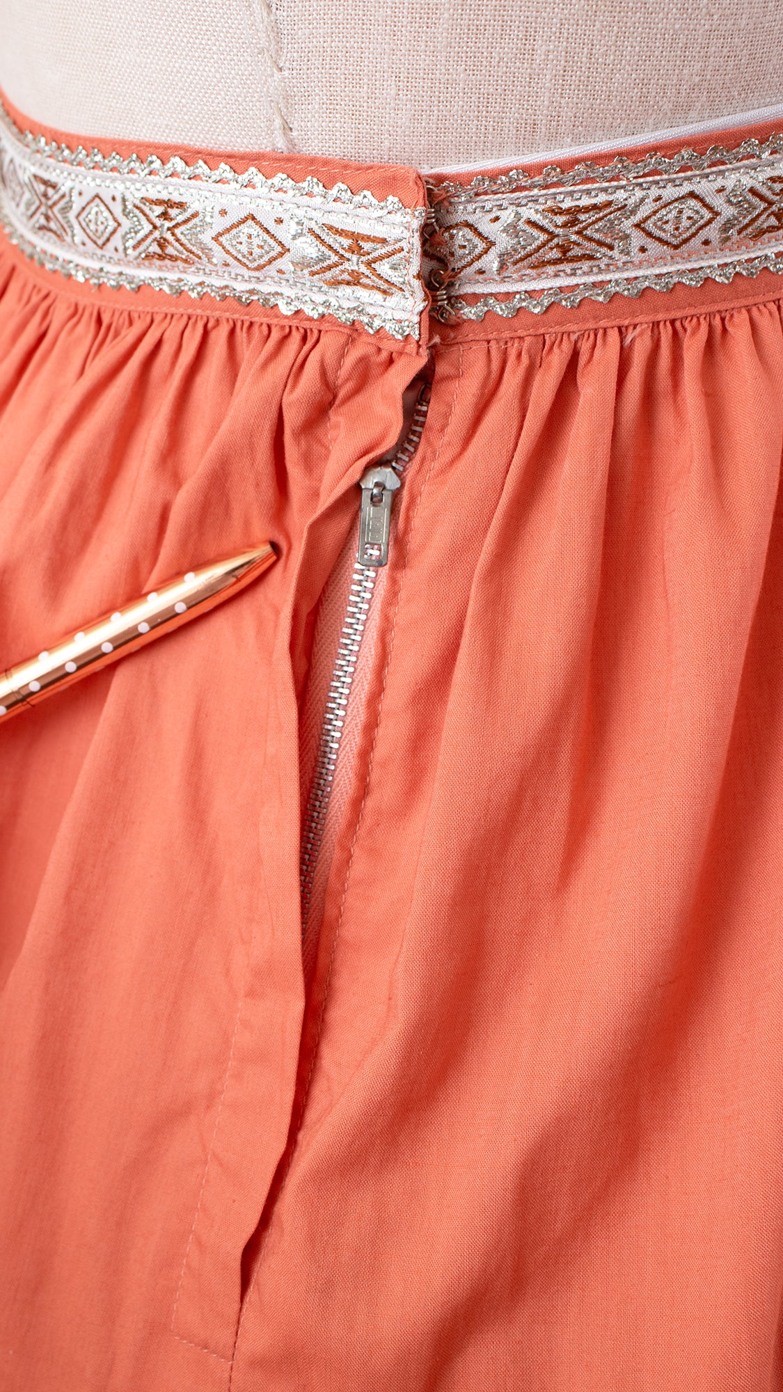 1950s Salmon Blouse & Skirt Patio Set | large