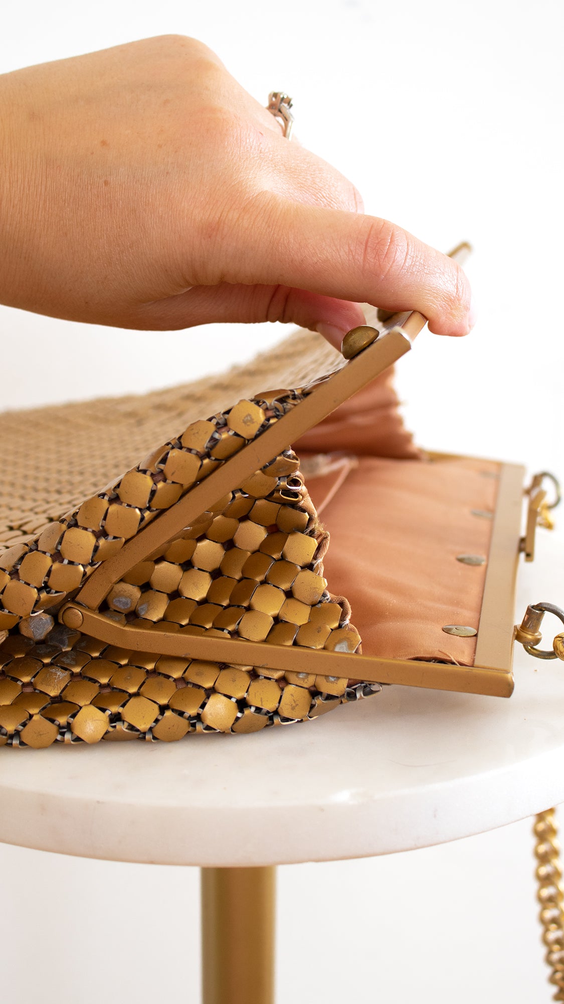 NEW ⭐️ 1960s WHITING & DAVIS Gold Metal Mesh Handbag