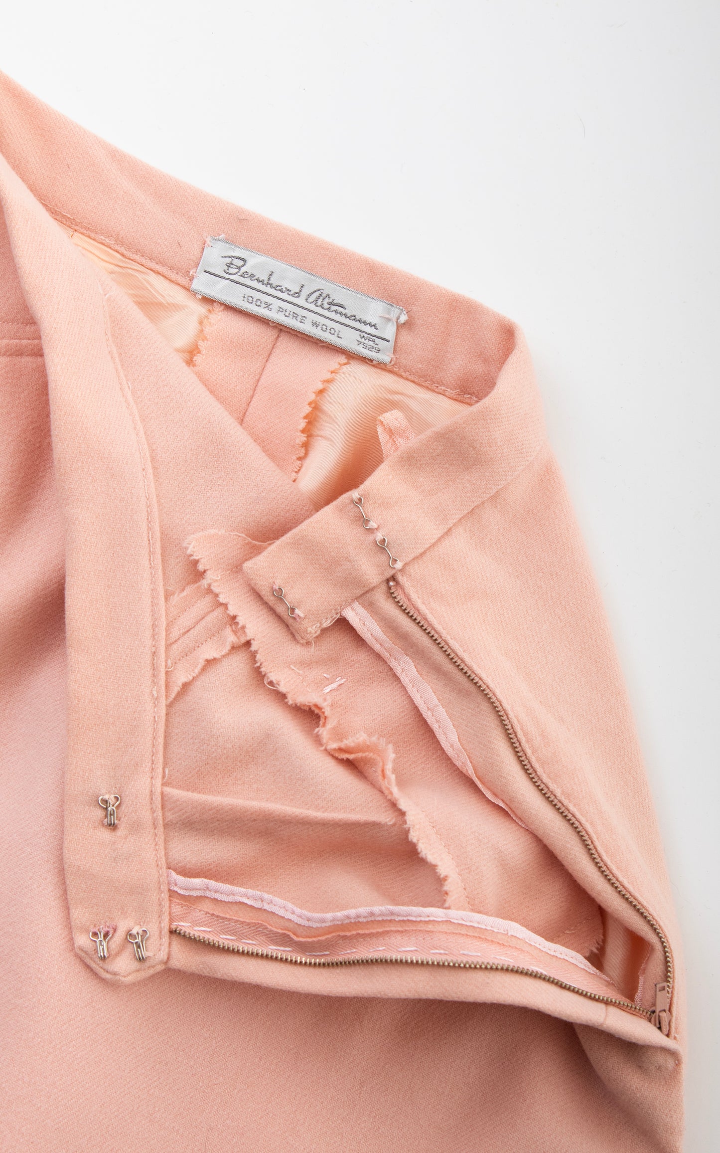 1950s Pink Wool Pencil Skirt | small