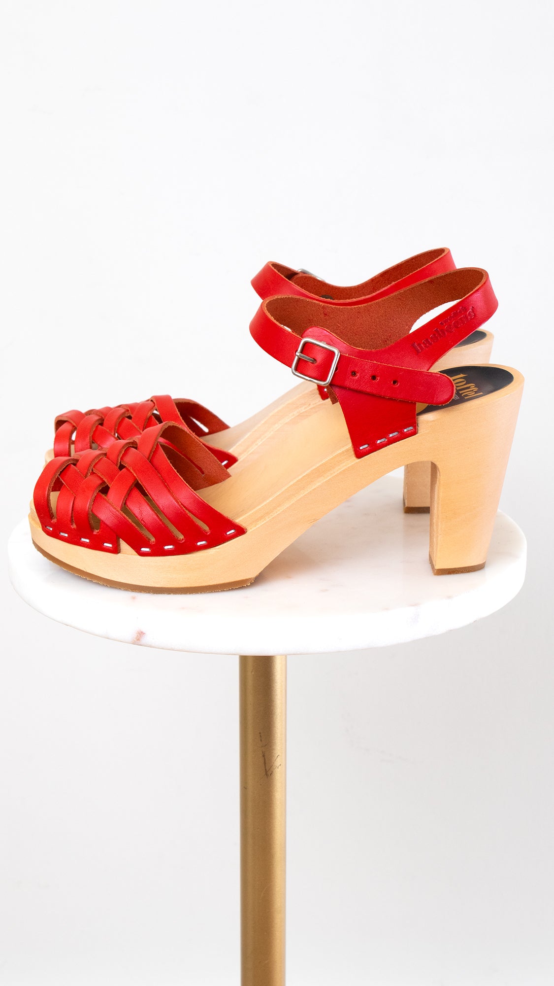 Modern HASBEENS Red Leather Clog Sandals | size US 8.5