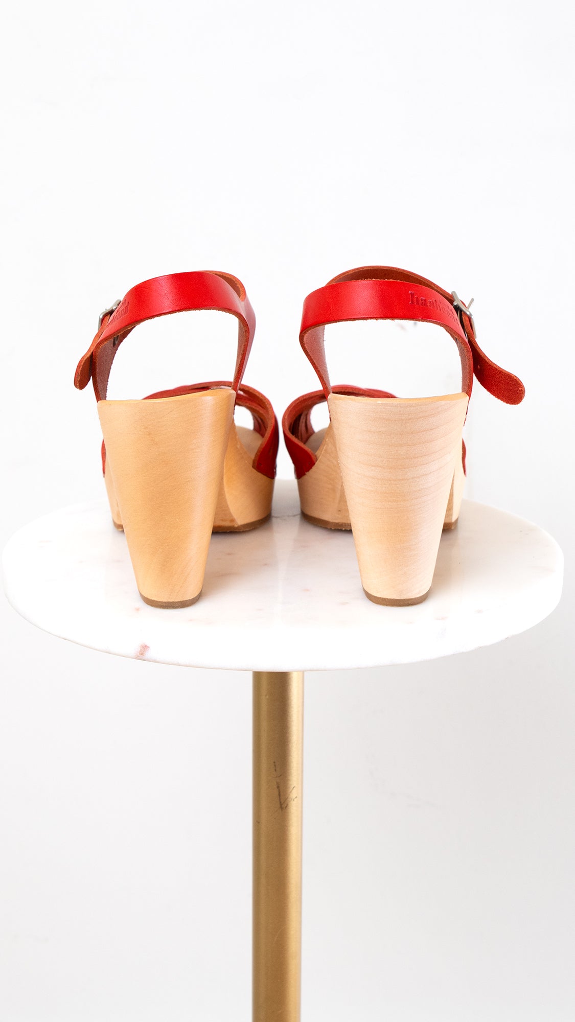 Modern HASBEENS Red Leather Clog Sandals | size US 8.5