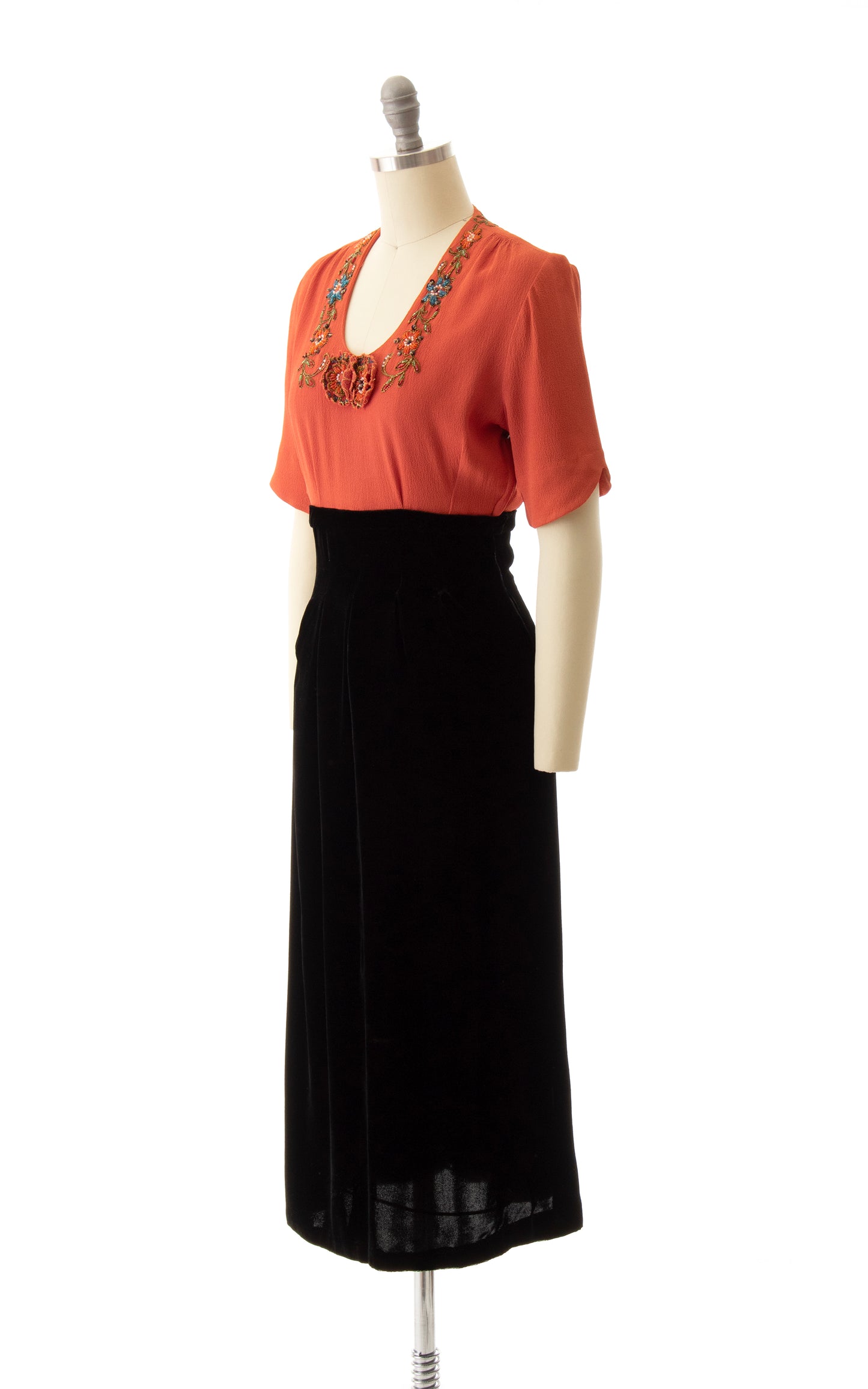 1930s Beaded Crepe & Velvet Dress | x-small