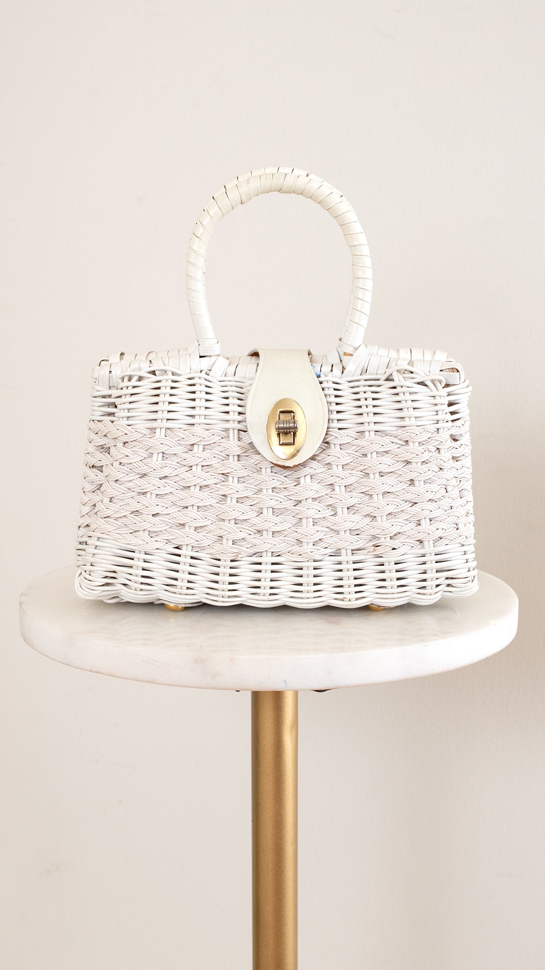 1960s White Wicker Box Purse