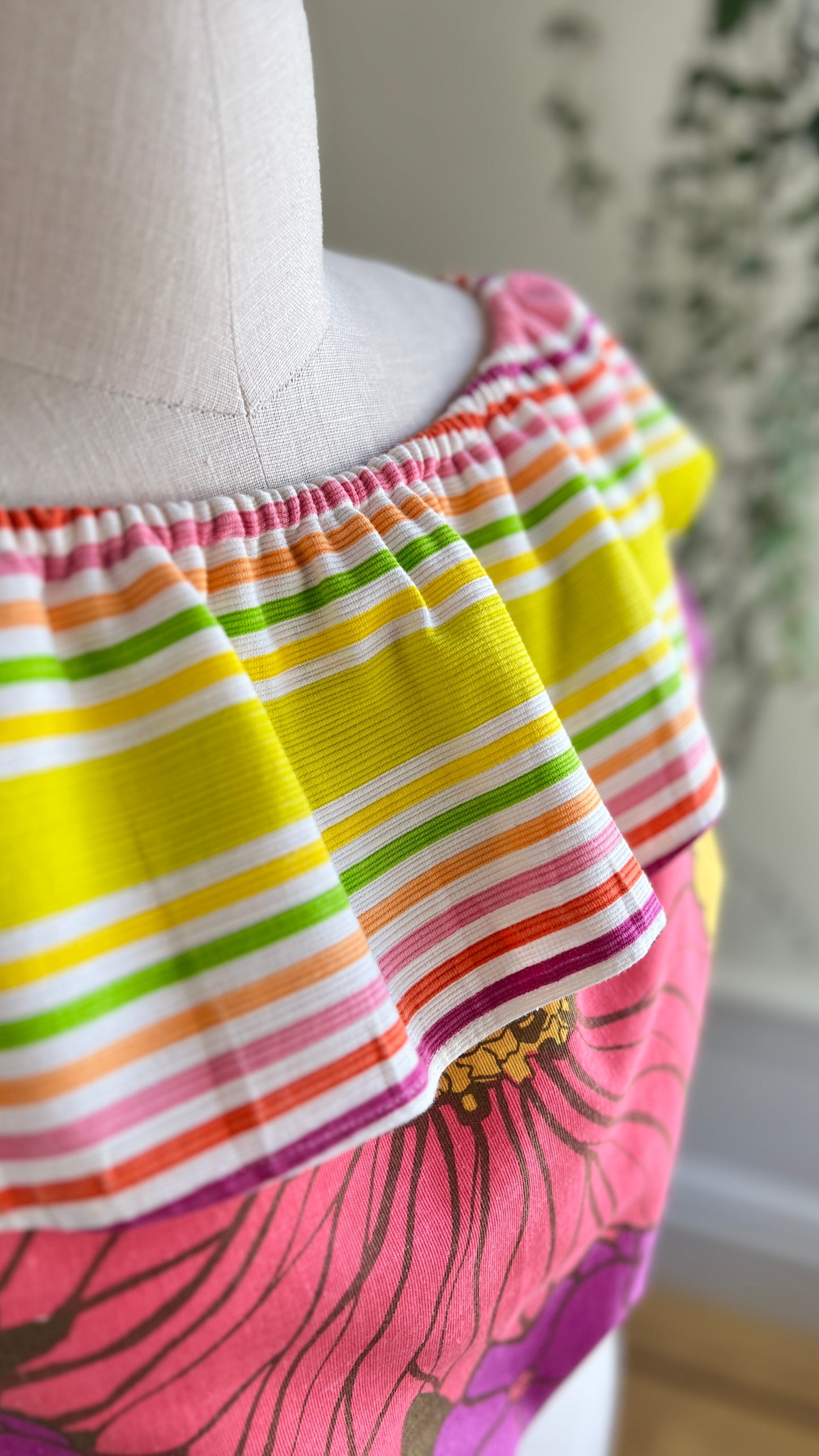 Modern BLV ORIGINAL Ruffled Crop Top | medium/large/x-large