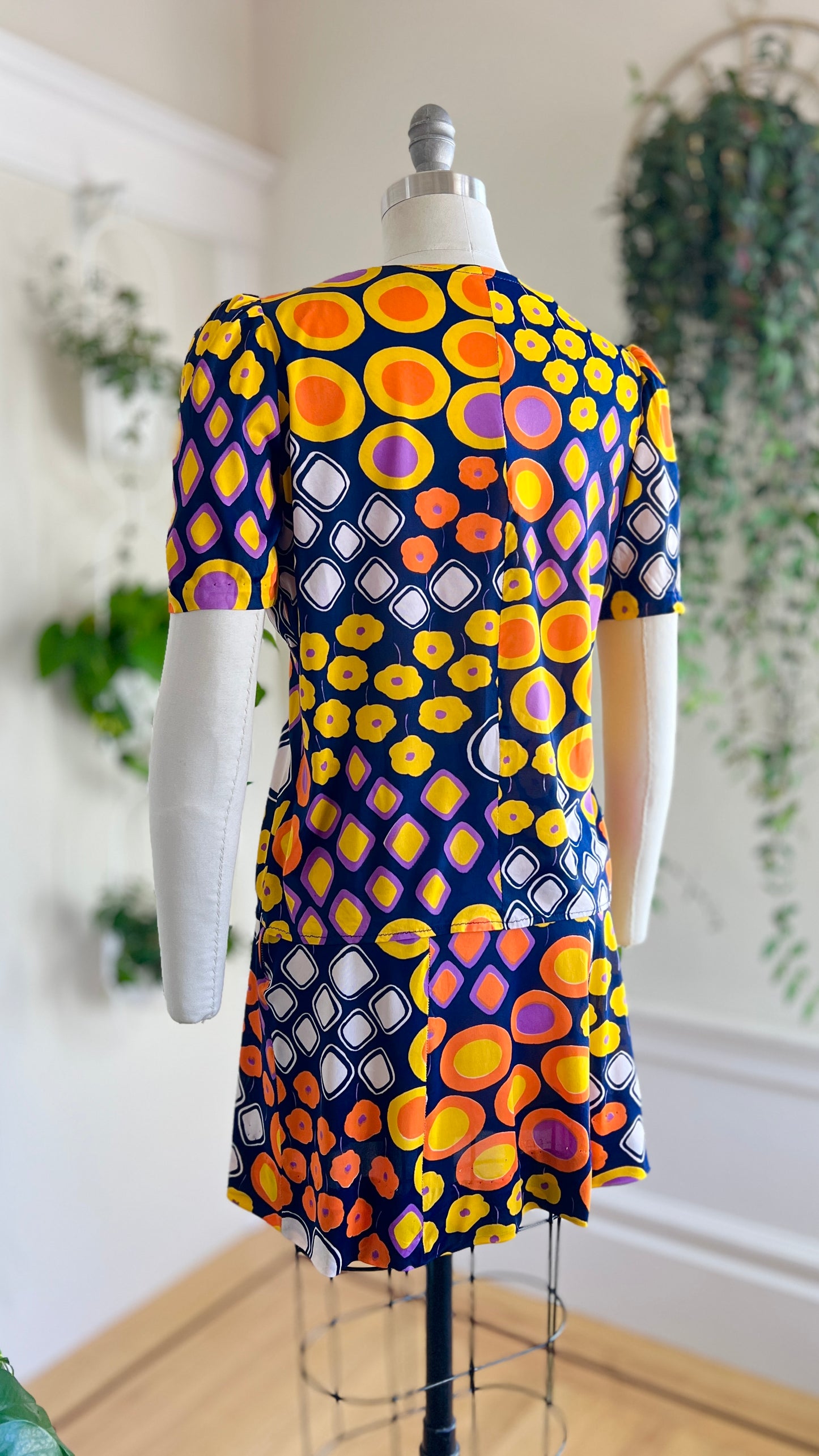 1970s Geometric Two-Piece Set | medium