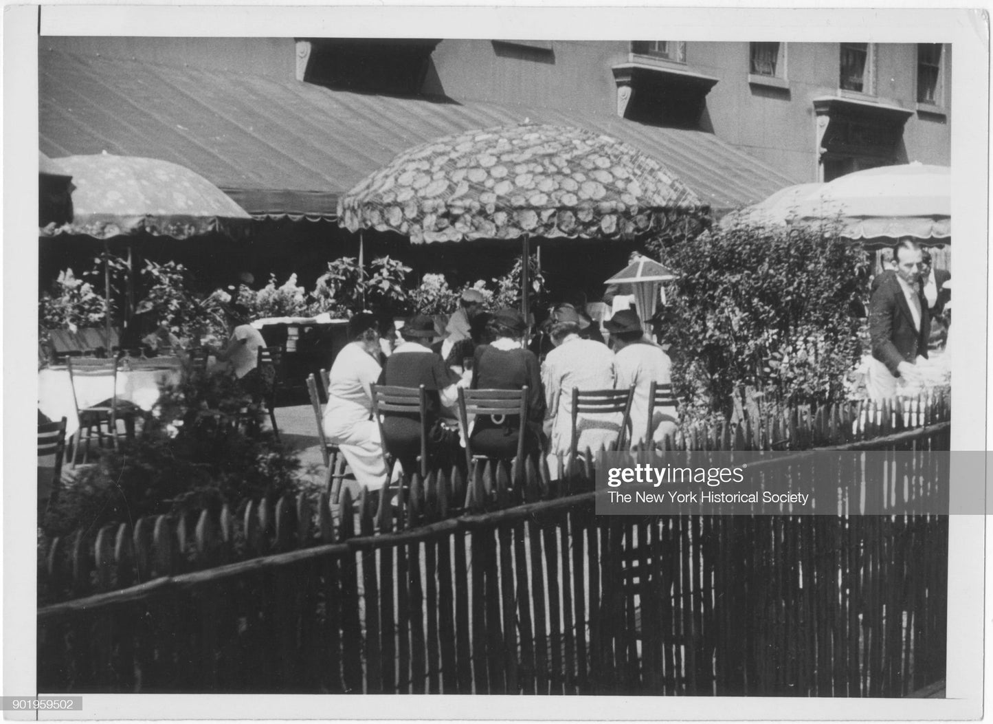 1940s Chatham Walk Novelty Print Skirt | small