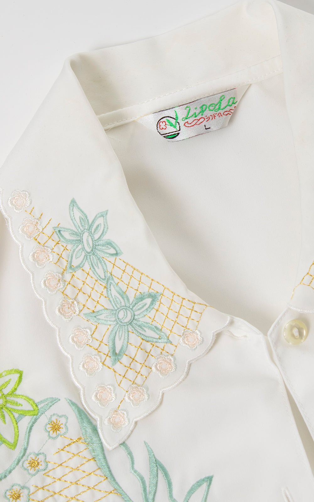 1980s Floral Embroidered White Blouse | medium