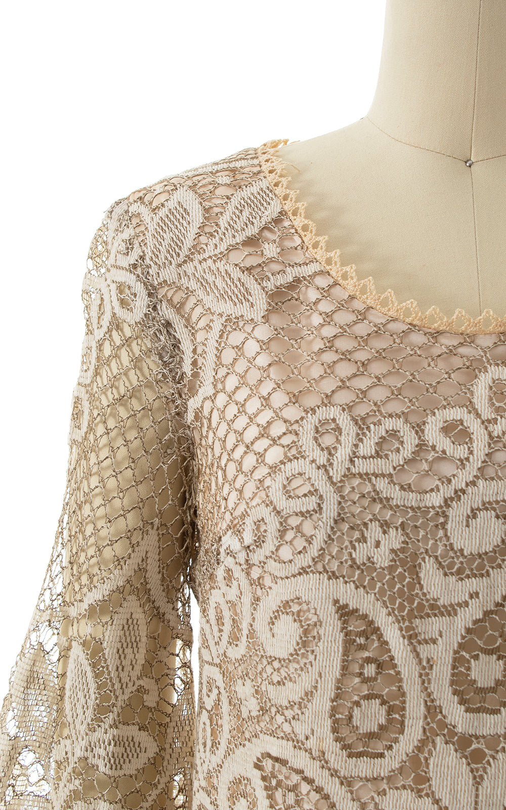 1960s Lace Bell Sleeve Mini Dress | x-small/small