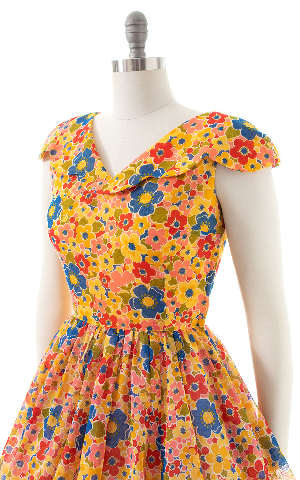 1960s Flower Power Circle Skirt Sundress | small