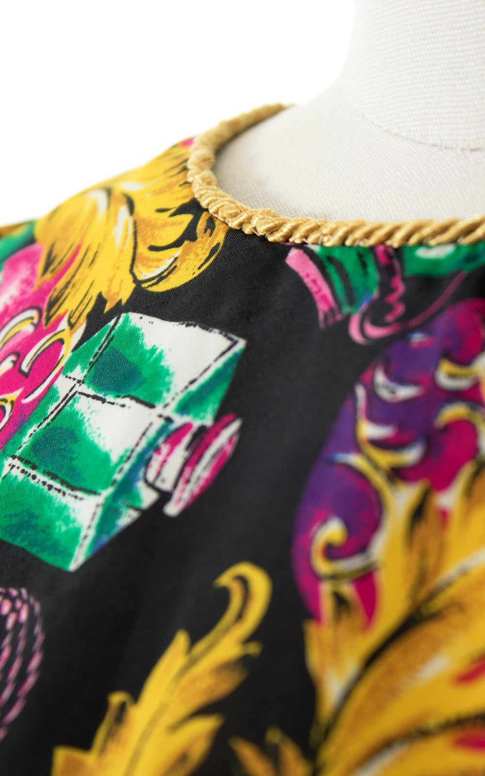 1980s Perfume & Gems Novelty Print Blouse BirthdayLifeVintage