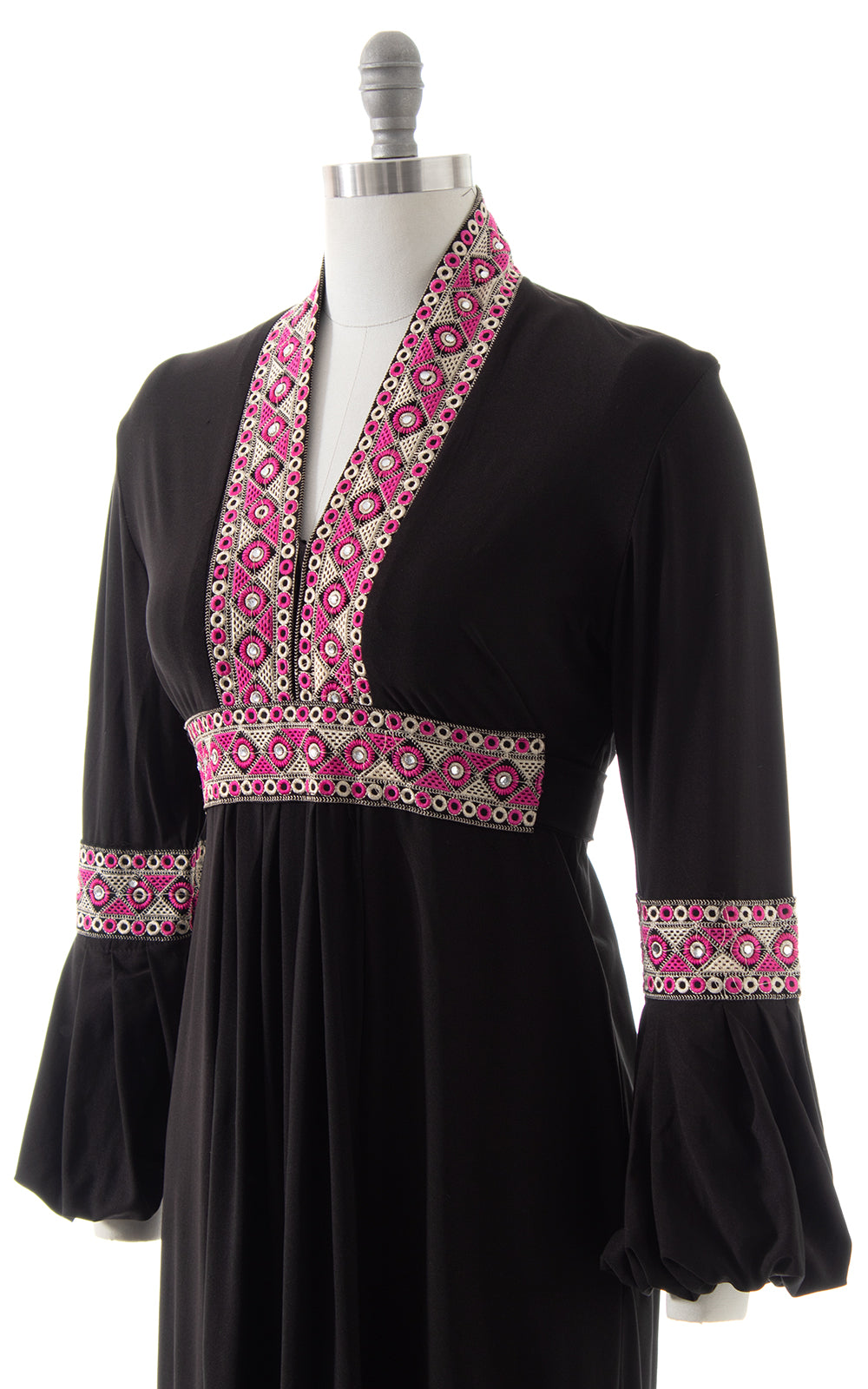 2000s does 70s Embroidered Jersey Maxi Dress BirthdayLifeVintage