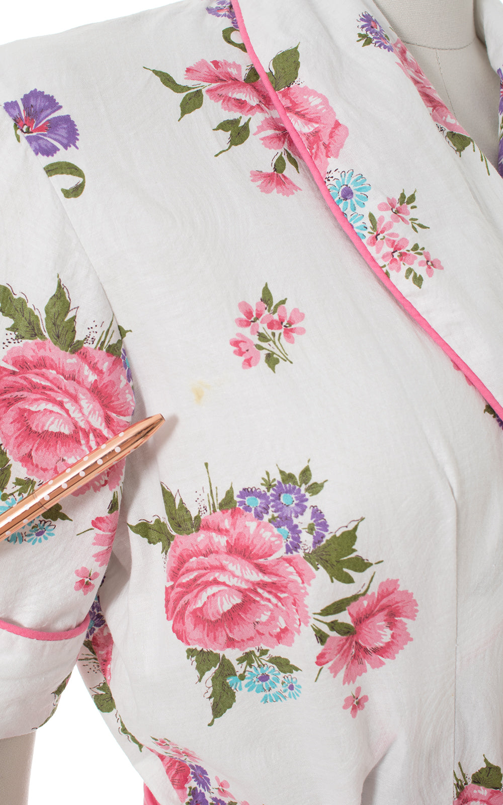 1940s 1950s Pink Rose Printed Cotton Robe