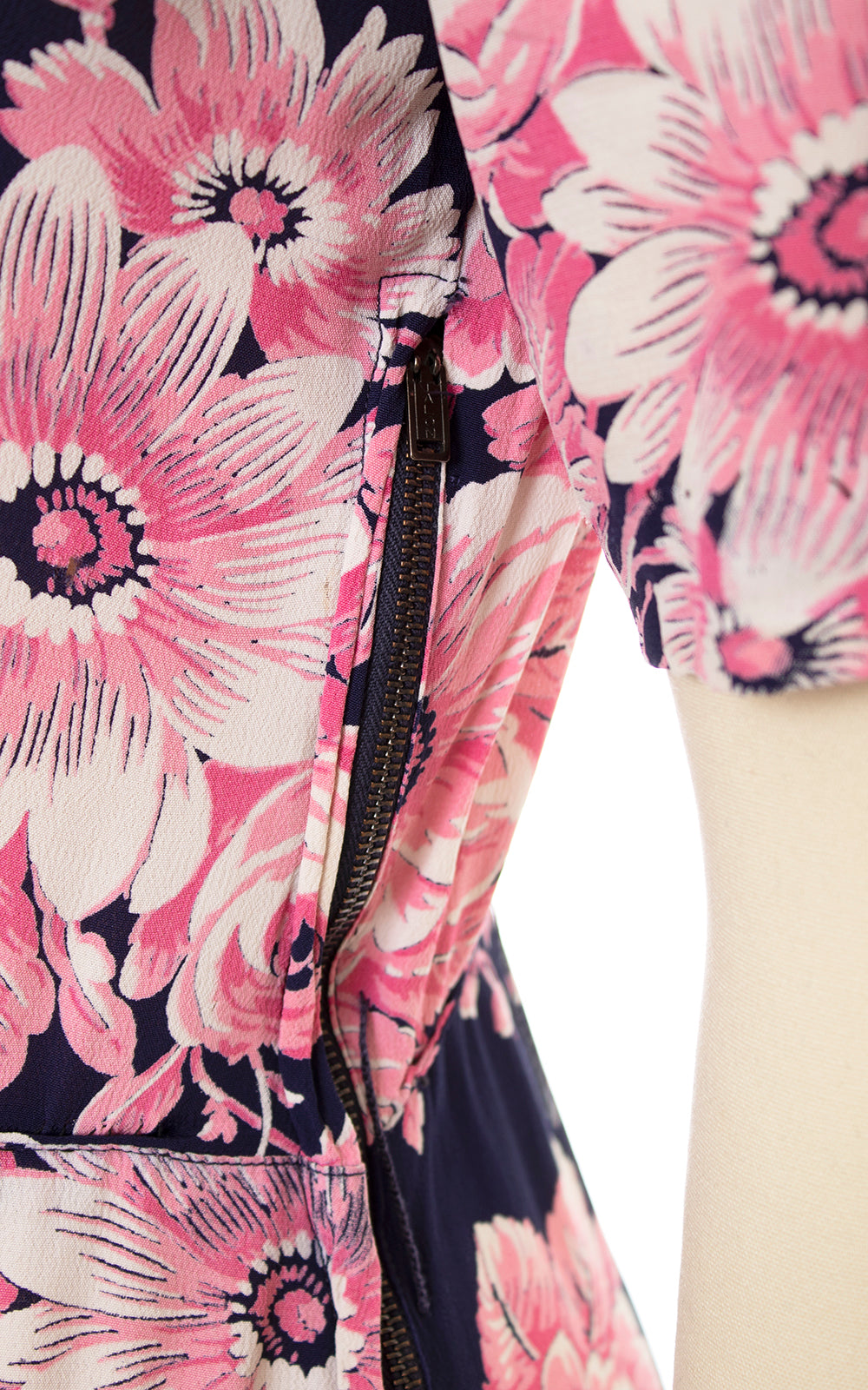 1940s Rose Floral Rayon Crepe Dress | small