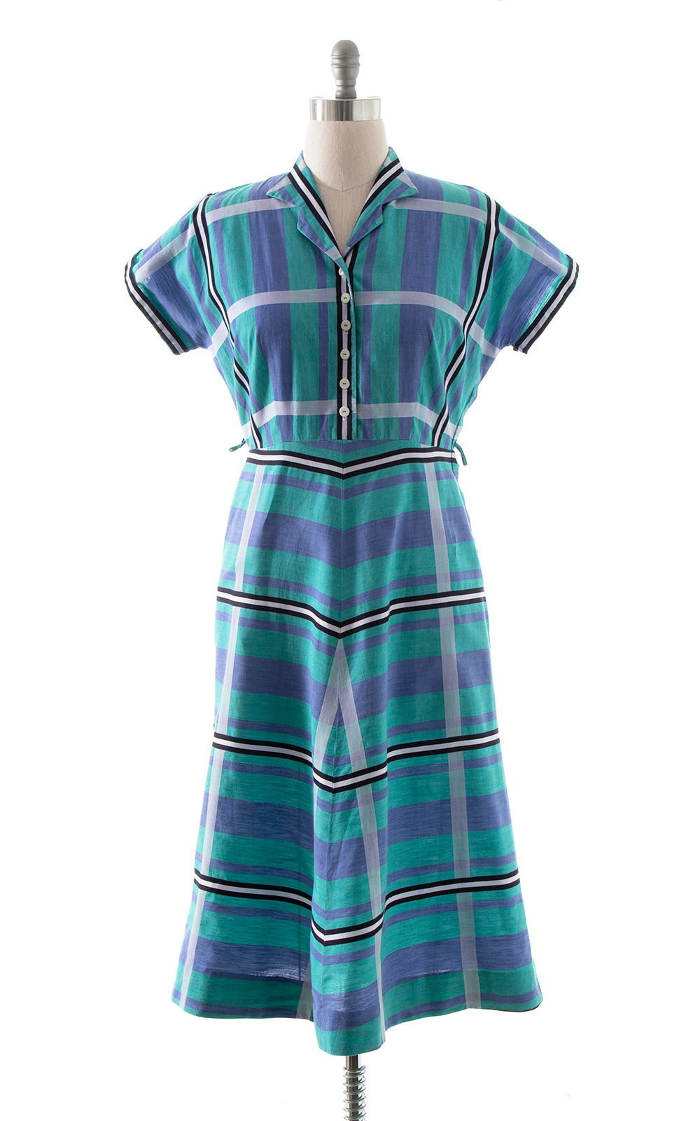 1940s 1950s Plaid Cotton Shirtwaist Dress with Pocket | large 1940s 1950s Plaid Cotton Shirtwaist Dress with Pocket | large