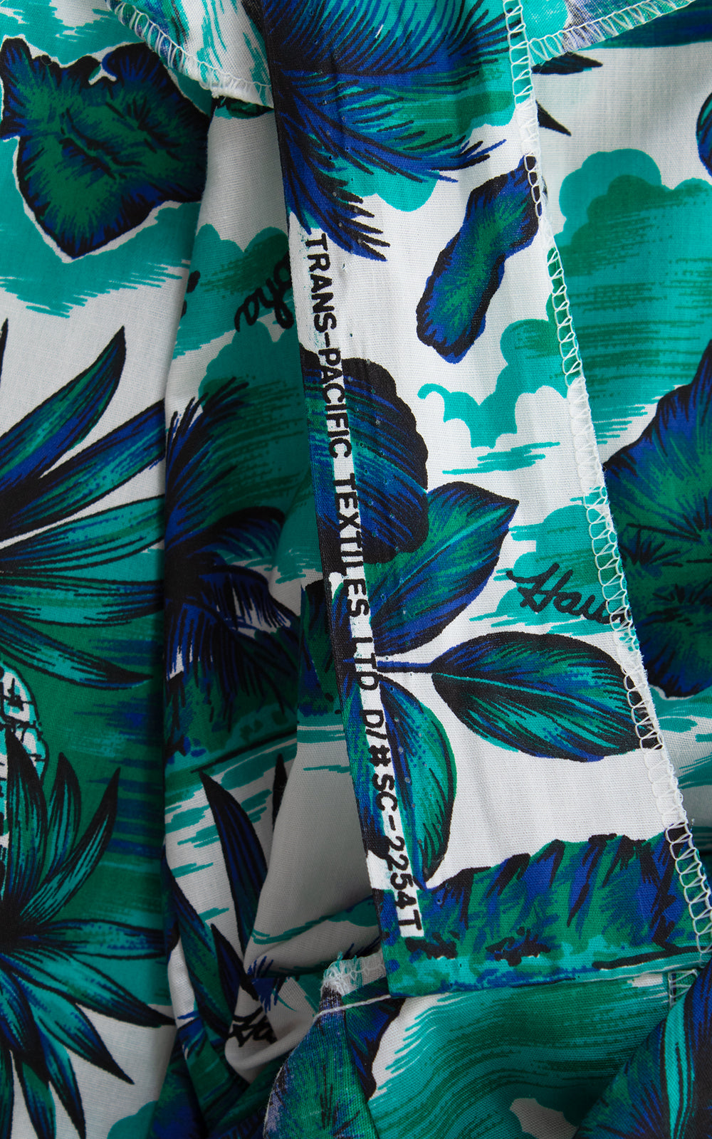 1970s Hawaiian Novelty Print Kaftan BirthdayLifeVintage