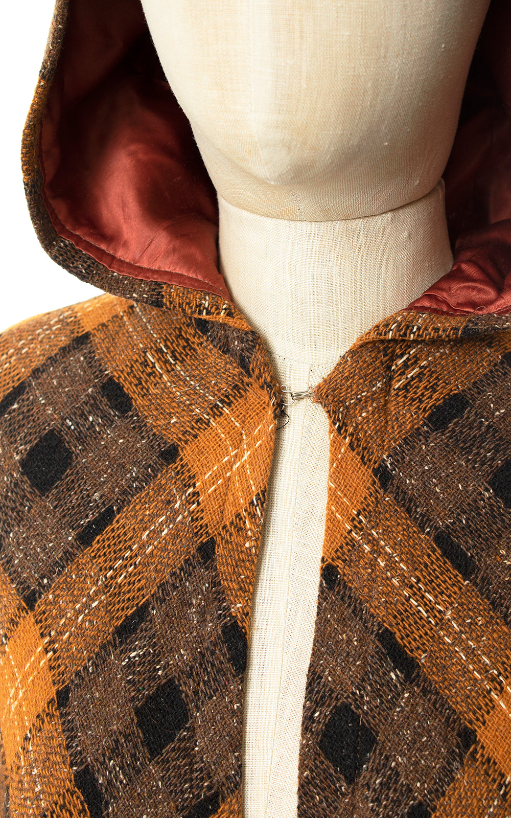 Vintage 1950s 1960s Plaid Wool Hooded Brown Tartan Cape Capelet Birthday Life Vintage