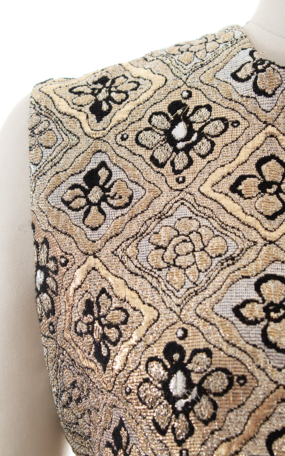 1960s Metallic Floral Shell Top BirthdayLifeVintage