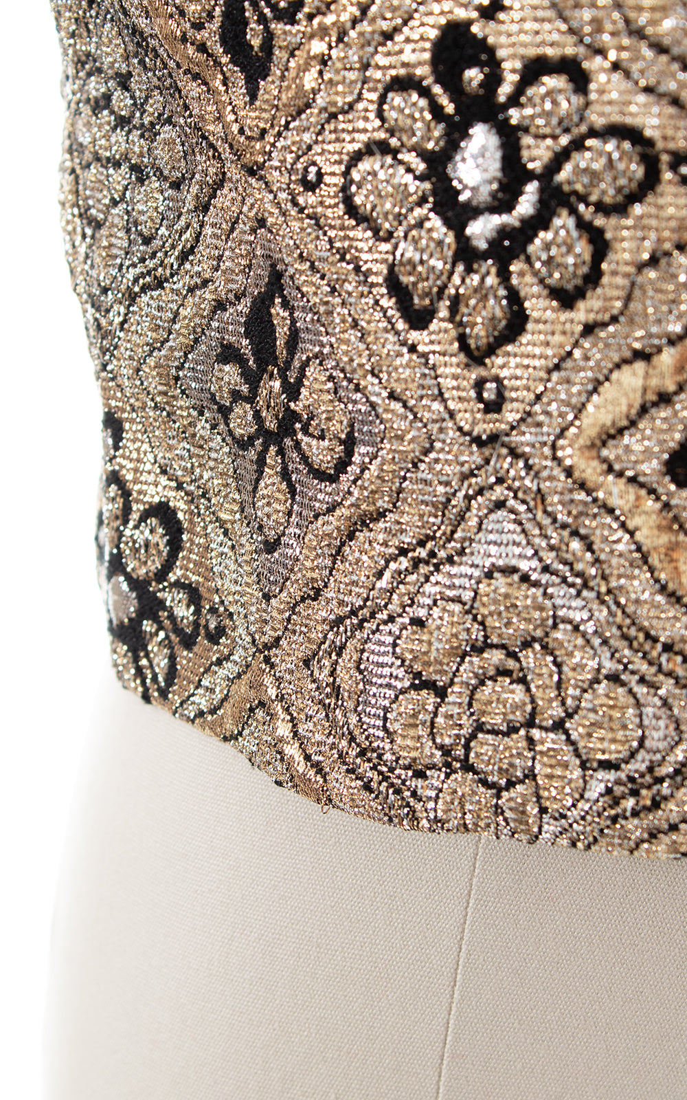 1960s Metallic Floral Shell Top BirthdayLifeVintage