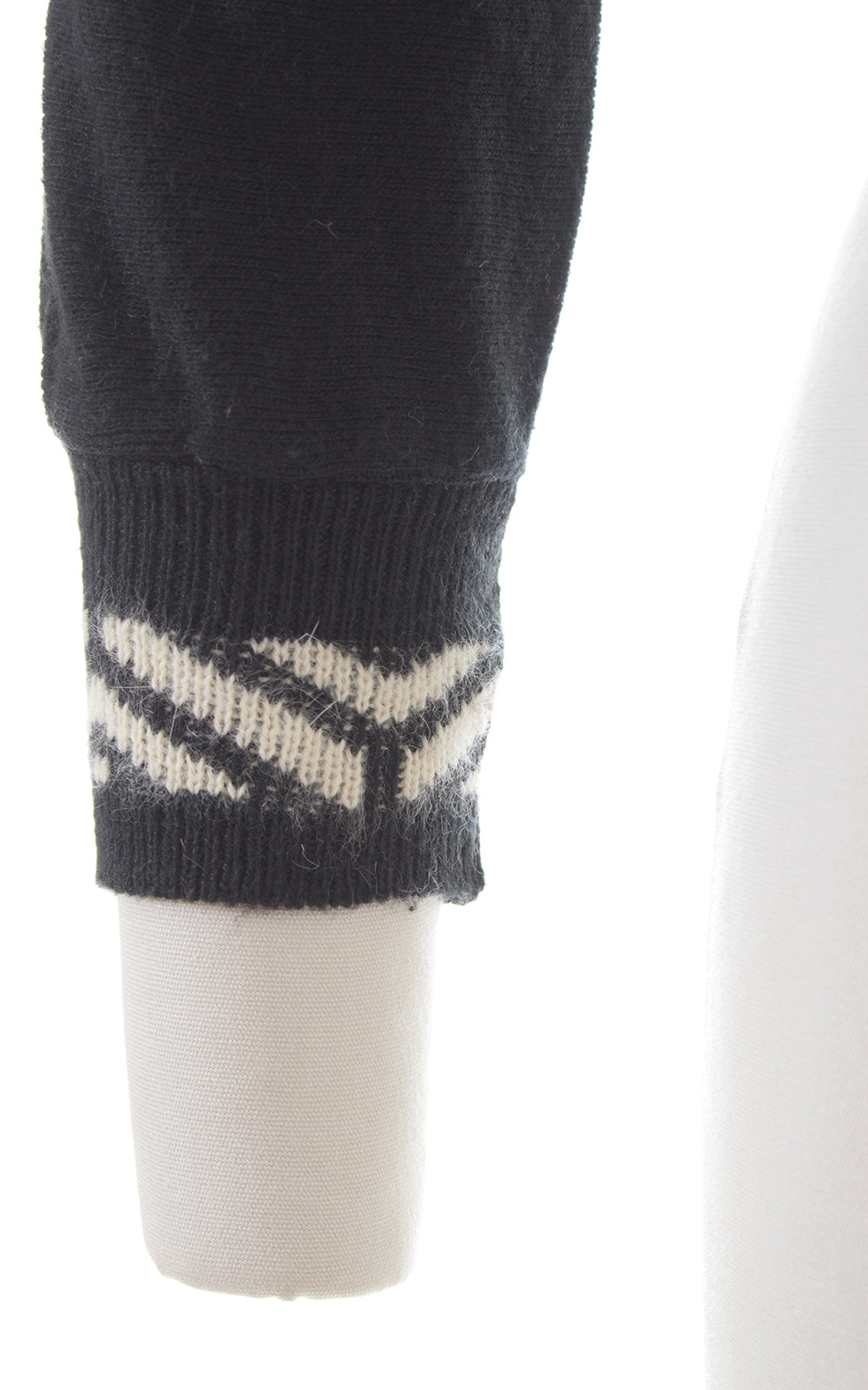 1950s Black Knit Dolman Sleeve Cropped Sweater