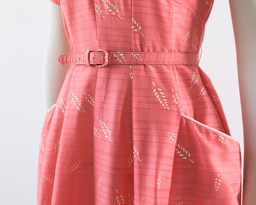 1950s Leaf Printed Day Dress with Pockets | medium