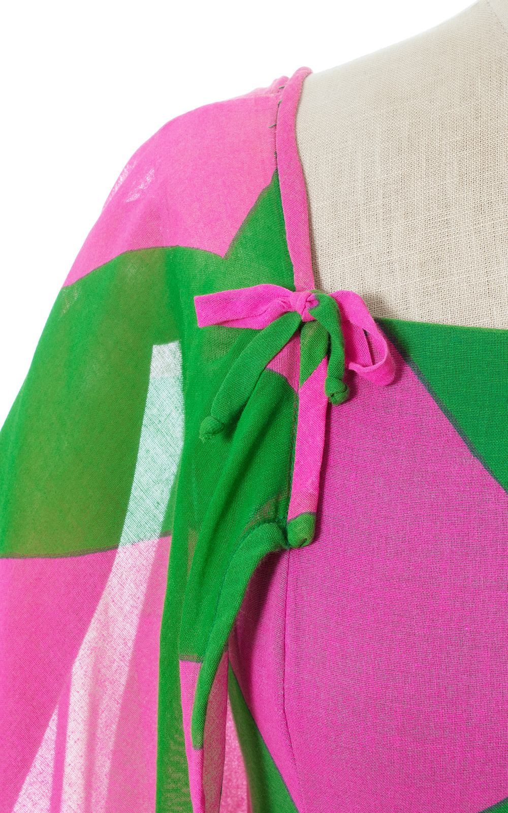 1960s Hawaiian Geometric Cotton Cape Sleeve Dress