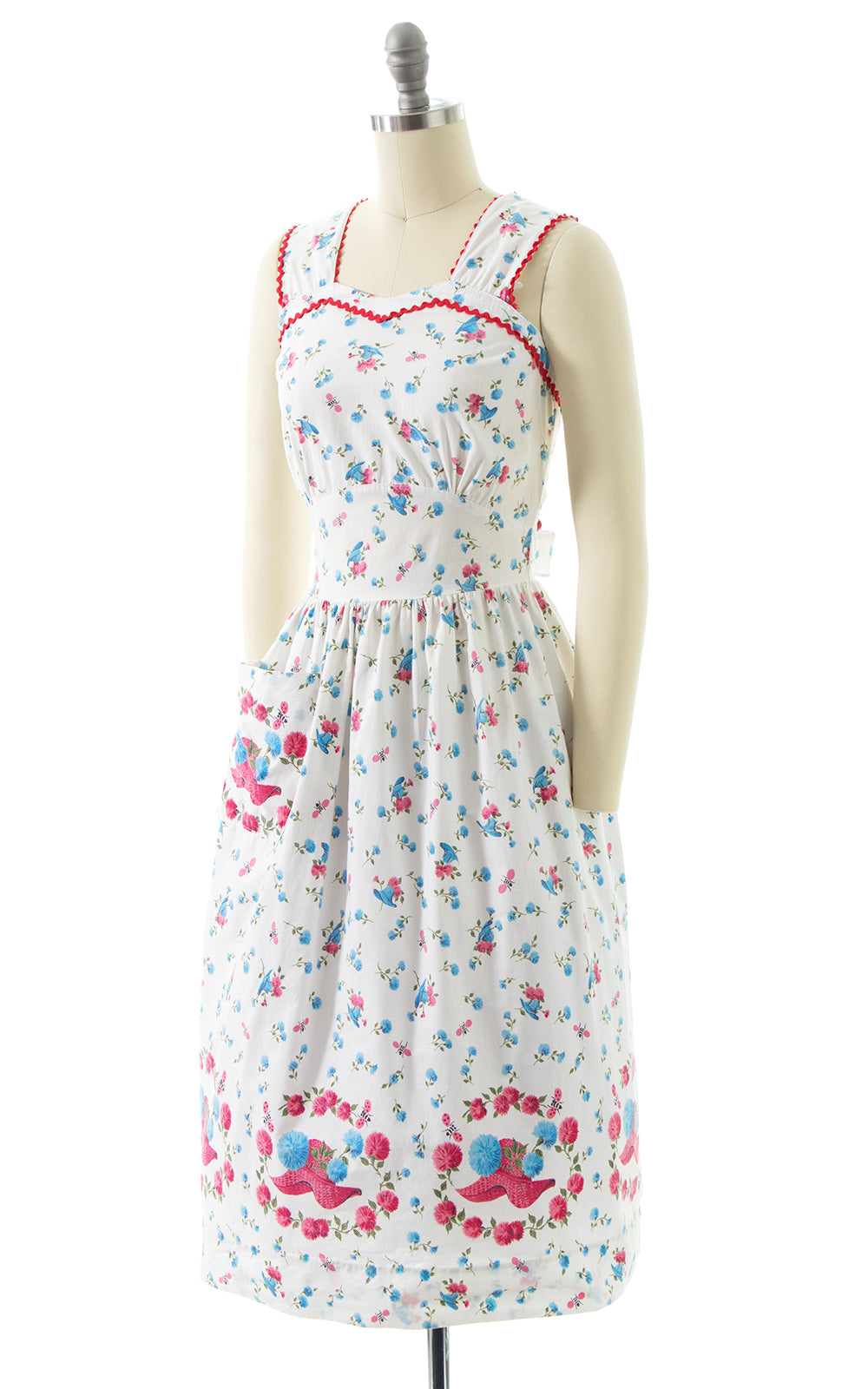 1940s Hat Bee Floral Novelty Border Print Cotton Sundress