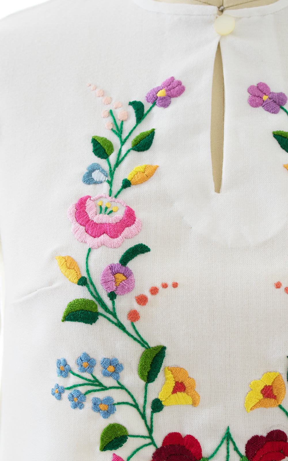 1970s Floral Embroidered Puff Sleeve Peasant Top | x-small/small