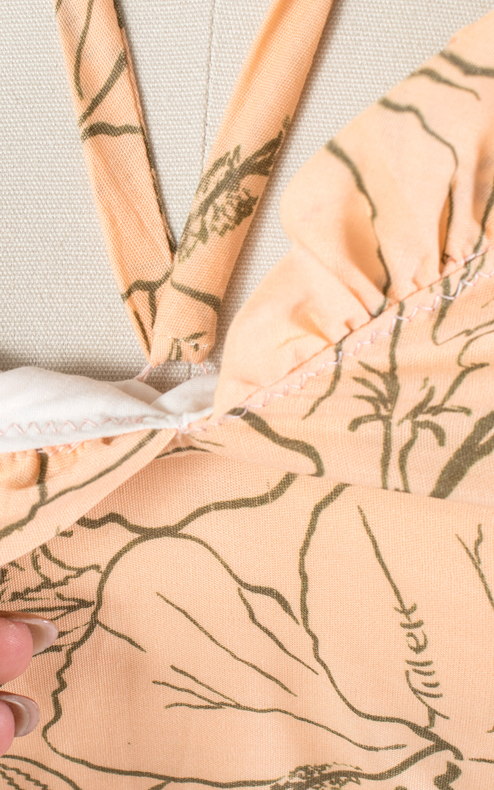 1950s Style Hawaiian Hibiscus Strapless Halter Sundress | small