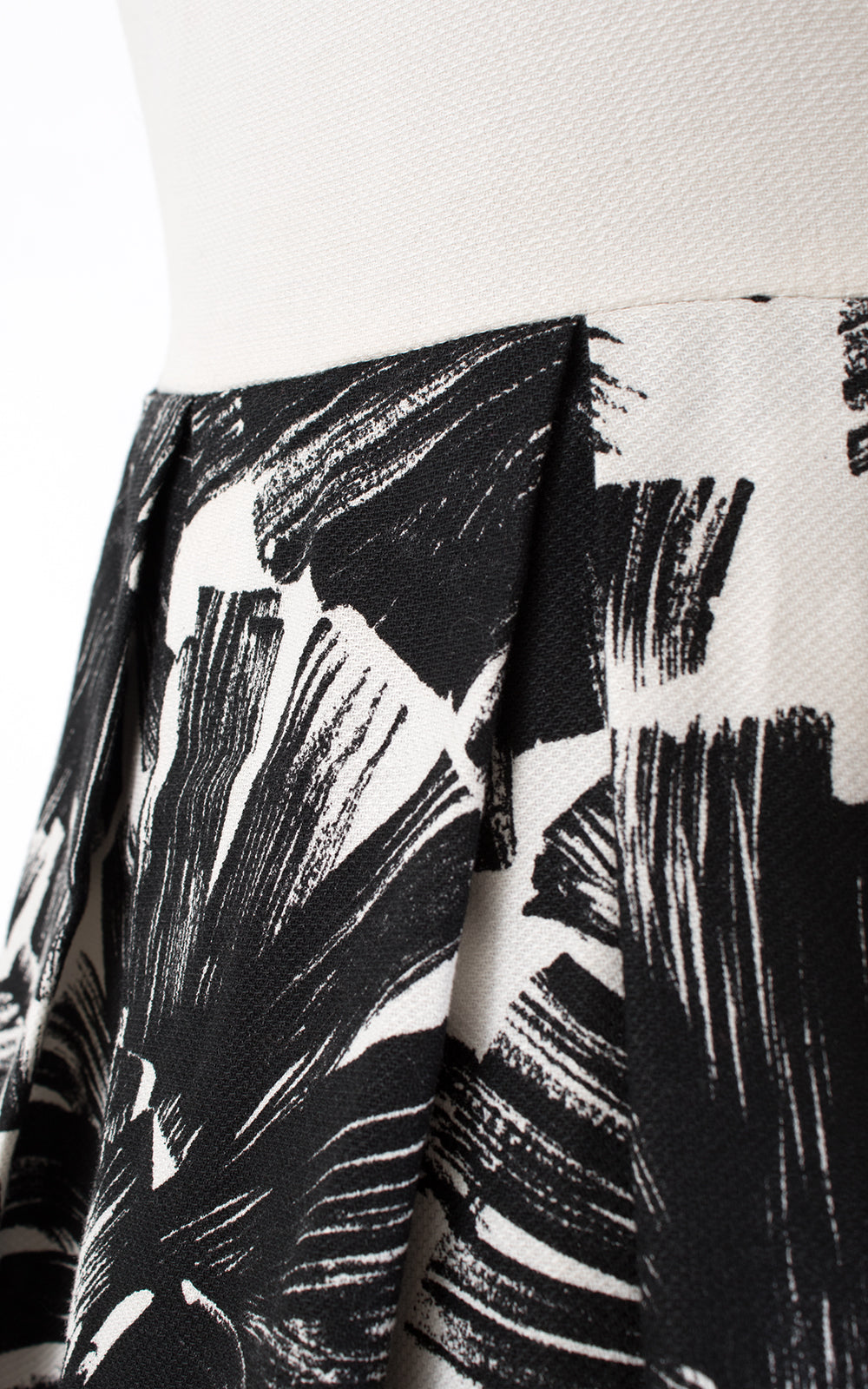 1950s Starburst Printed Floral Cotton Sundress | medium