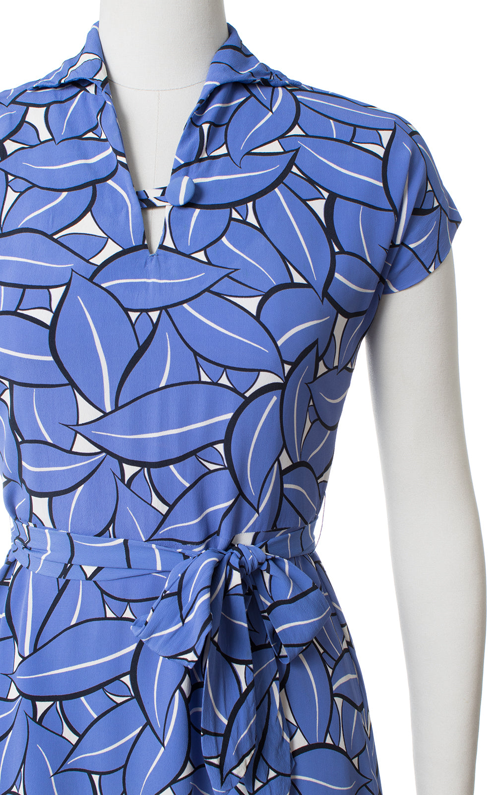 1960s Leaf Printed Blue Rayon Crepe Dress