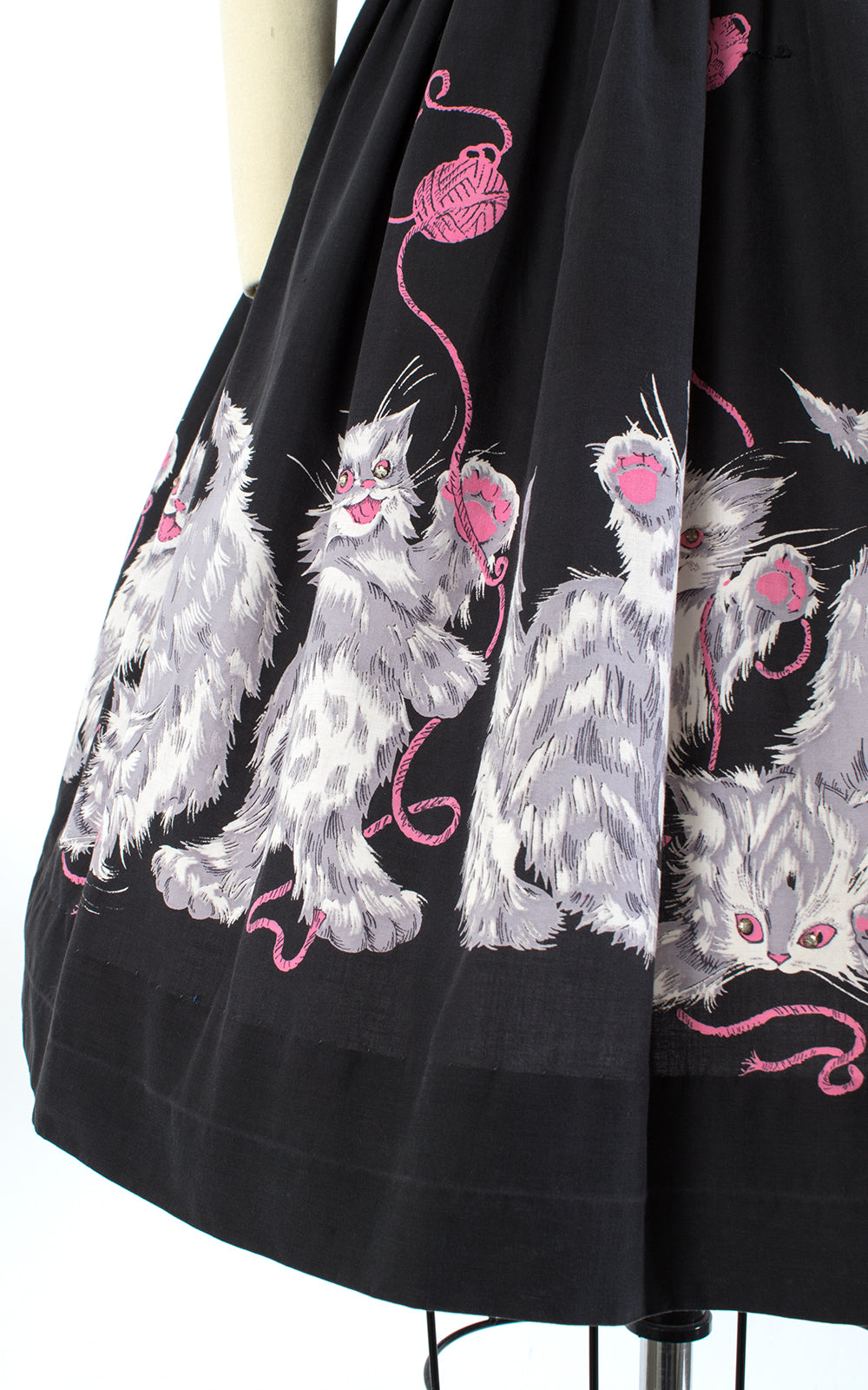 1950s Psycho Kitties Cat Novelty Border Print Skirt | small