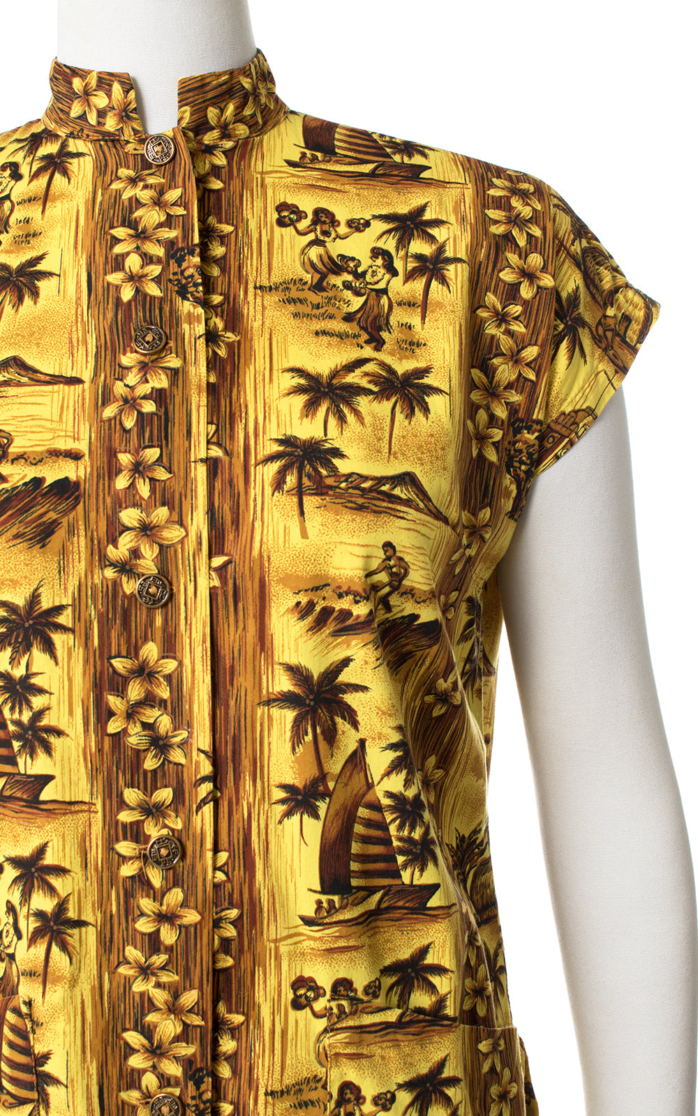 1950s Hawaiian Novelty Print Yellow Cotton Top