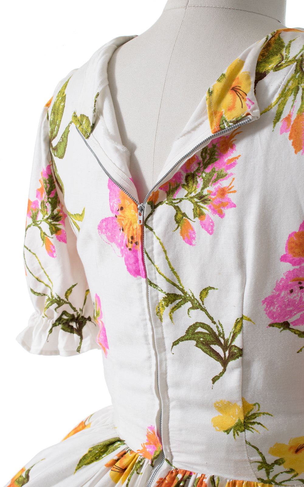 1960s Floral Puff Sleeve Circle Skirt Dress