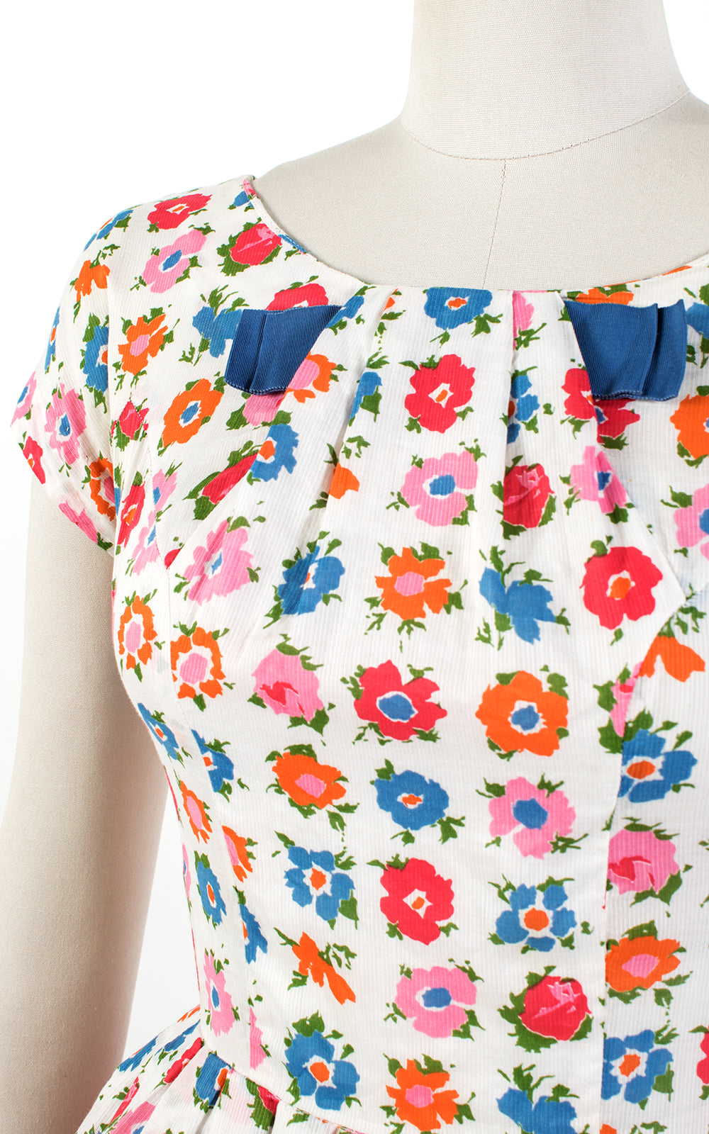 1960s Floral Cotton White Day Dress | small/medium