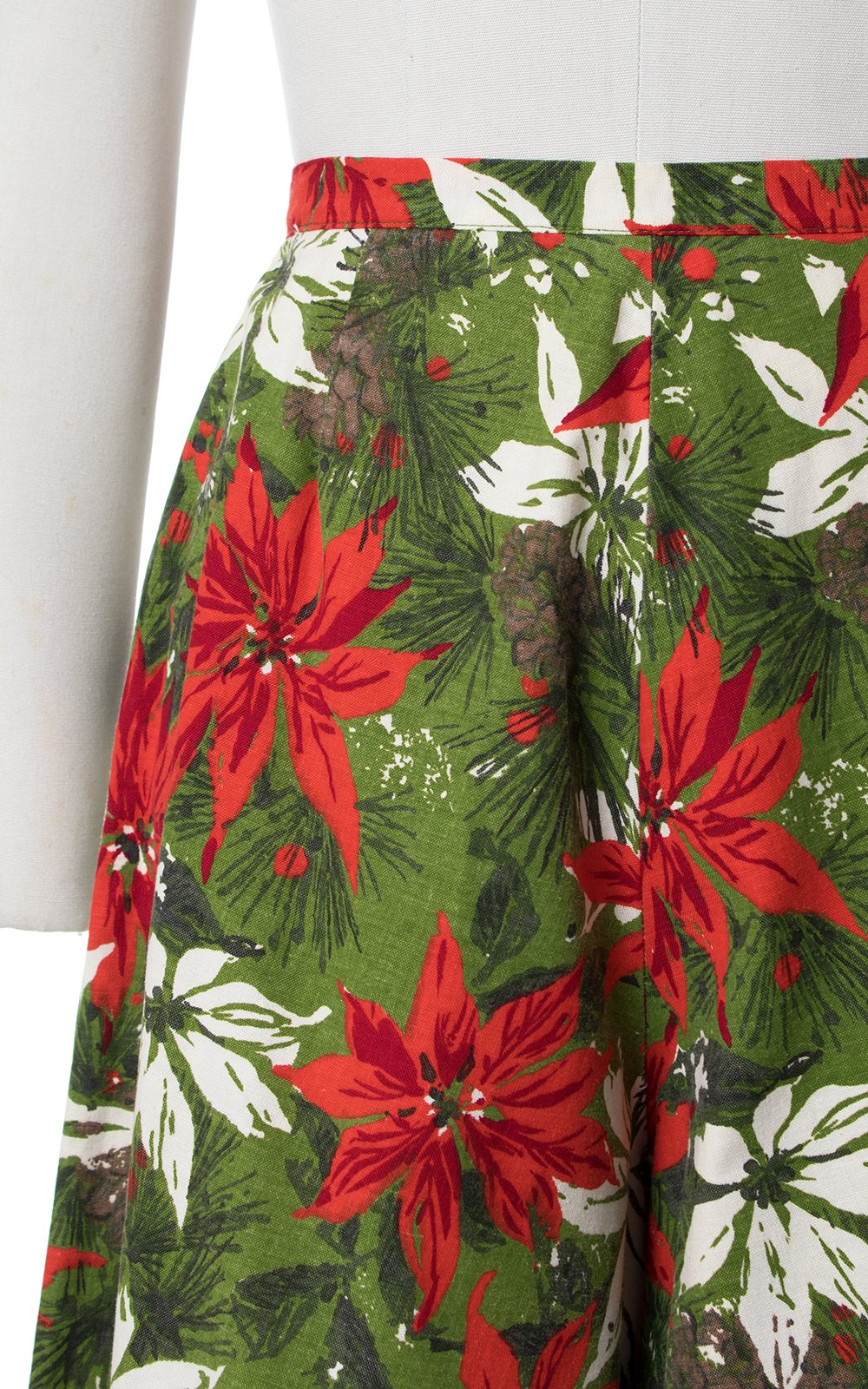 1960s Poinsettia & Pinecone Novelty Print Palazzo Pants