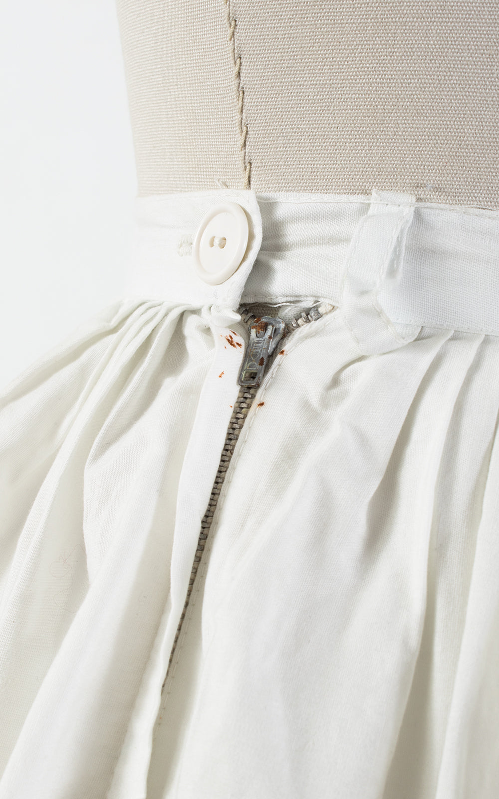 1950s Floral Embroidered Skirt