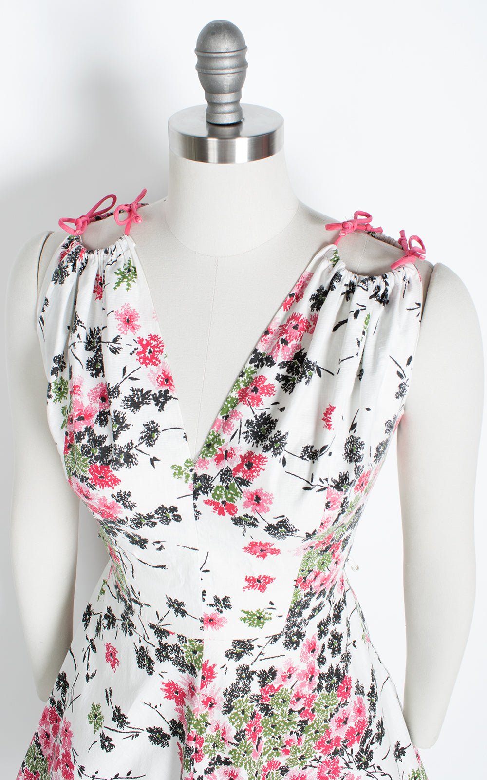 1950s Tie Straps Floral White Cotton Sundress