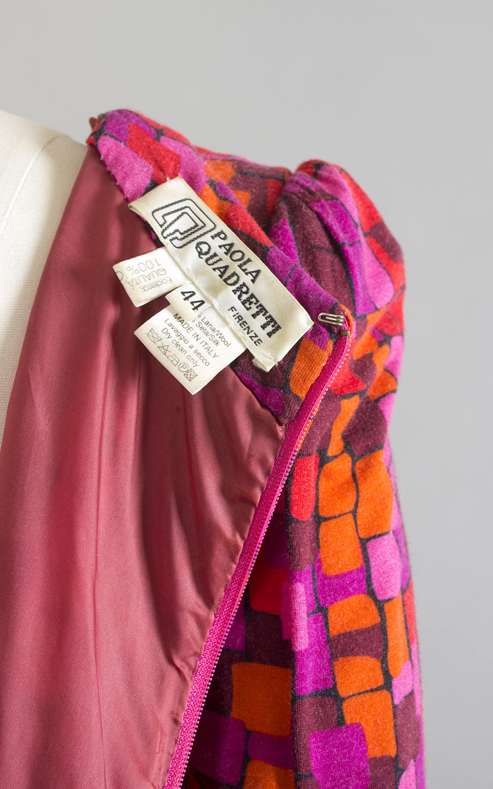 Vintage 1980s Dress | 80s Mosaic Jersey Wool Silk Draped Ruched Long Sleeve Pink Red Purple Wiggle Cocktail Dress (small/medium)