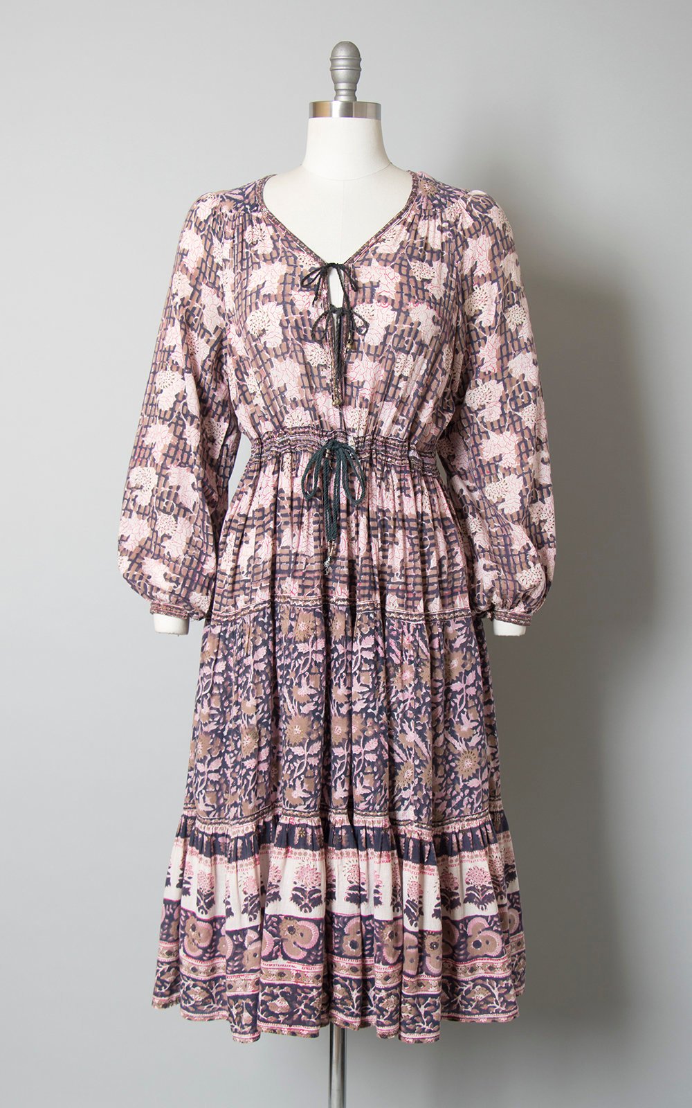 1970s Floral Metallic Indian Cotton Dress | small/medium Birthday Life Vintage 1970s Floral Metallic Indian Cotton Dress | small/medium Birthday Life Vintage