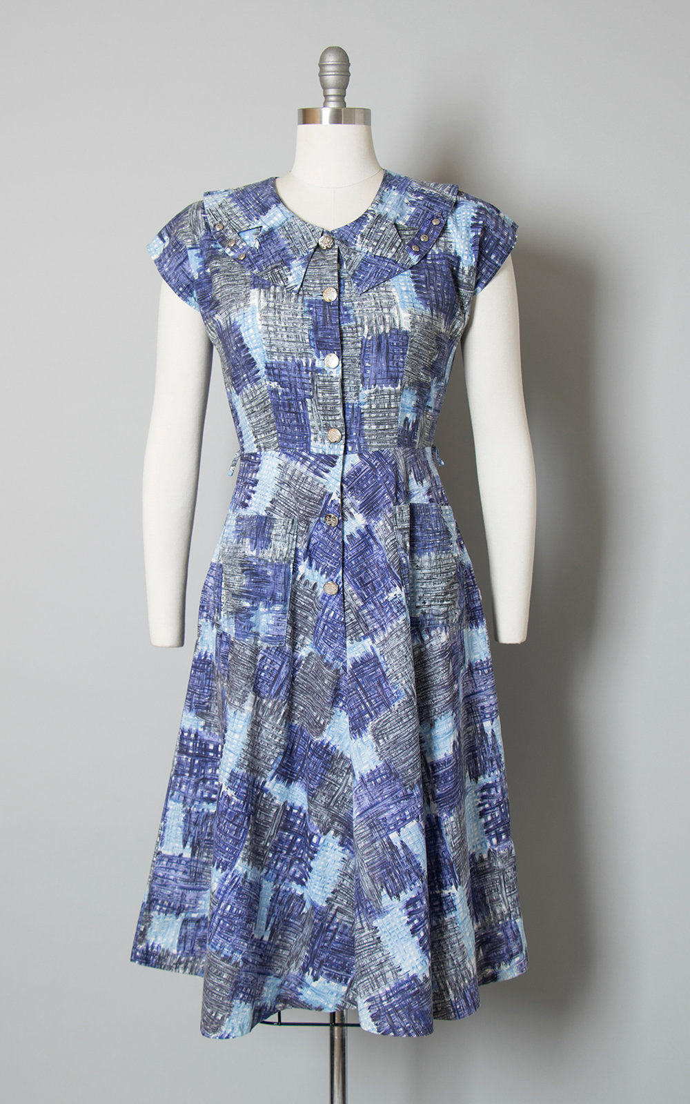 💐 SPRING CLEAROUT 💐 1950s Patchwork Printed Blue Cotton Shirt Dress |  small/medium