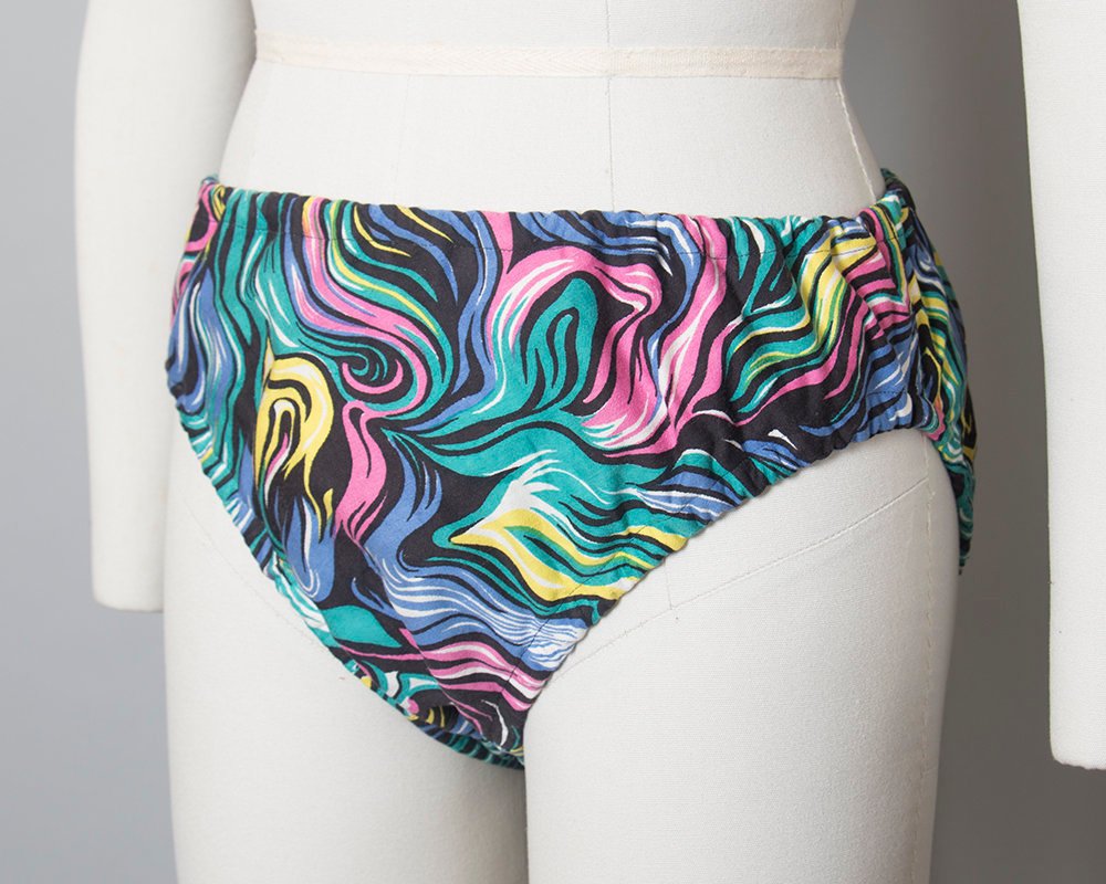 Vintage 1950s Bikini | 50s Psychedelic Swirl Printed Swimsuit Strapless Underwire Bra Low Rise Bathing Suit (small/medium)