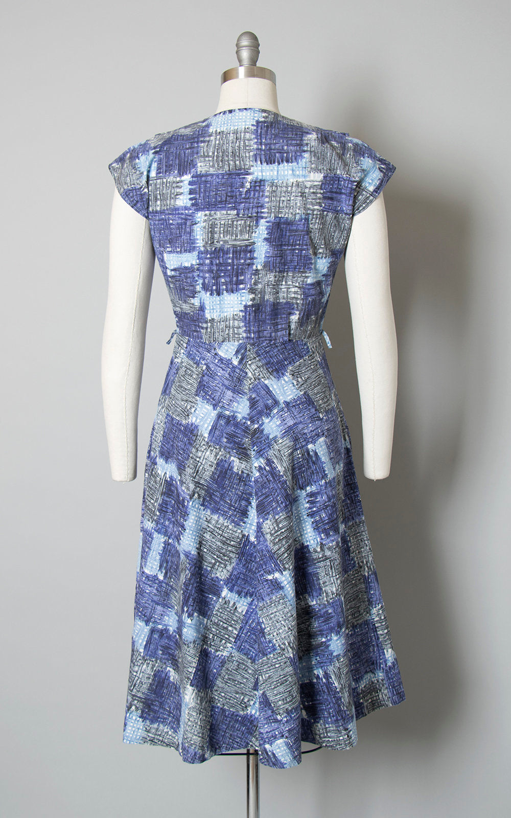 Vintage 1940s 1950s Dress | 40s 50s Blue Cotton Patchwork Printed Shirtwaist Day Dress with Pockets (small/medium)