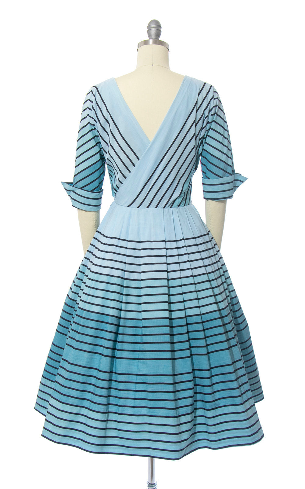 Vintage 1950s Dress | 50s Striped Ombré Blue Cotton Full Skirt Day Dress (small)