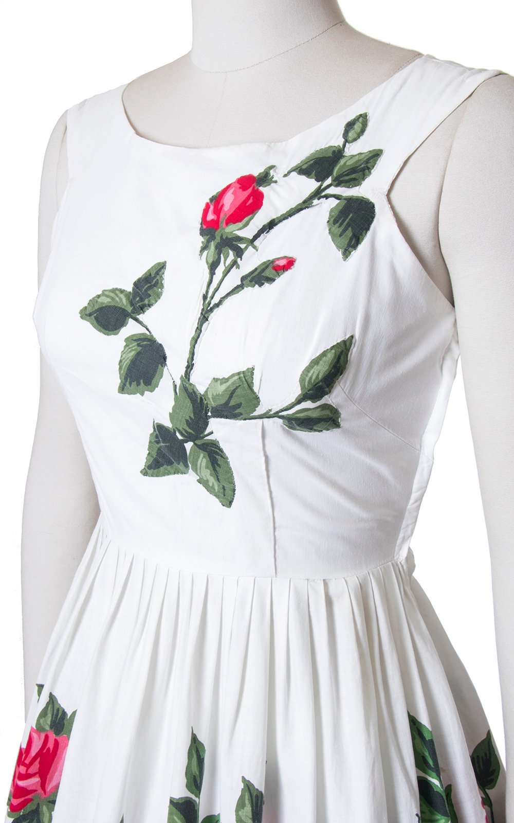 Vintage 1950s Dress | 50s Rose Floral Border Print Cotton Sundress Floral Appliqué White Red Full Skirt Day Dress (medium)