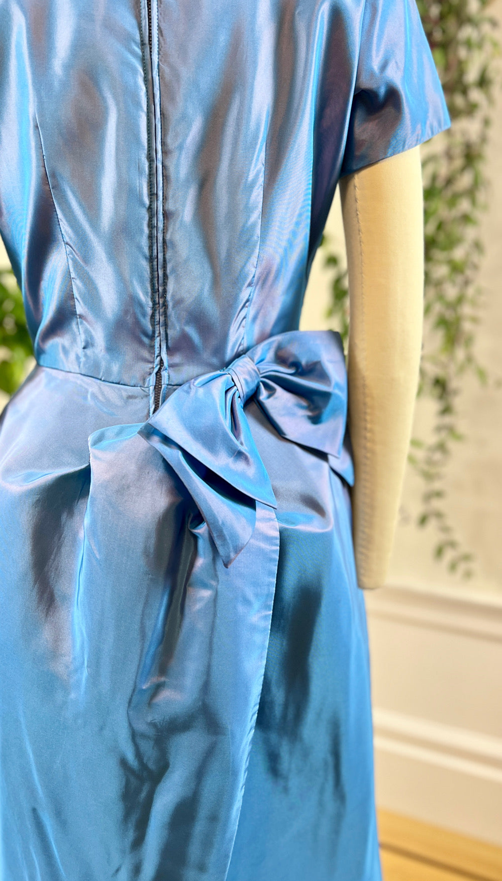 1950s Iridescent Taffeta Party Dress | x-small/small