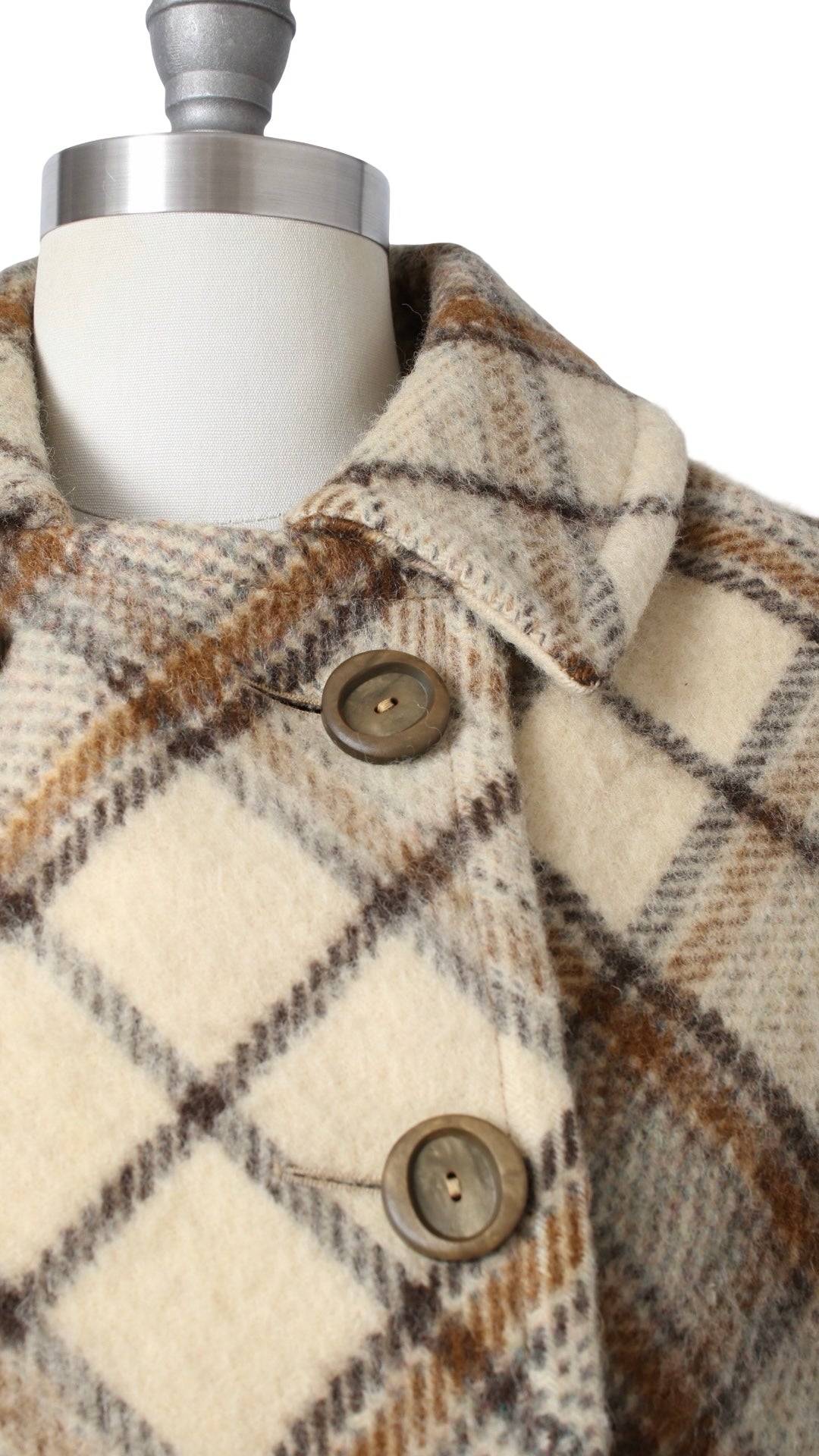1970s Plaid Wool & Faux Fur Lined Cape | small/medium/large