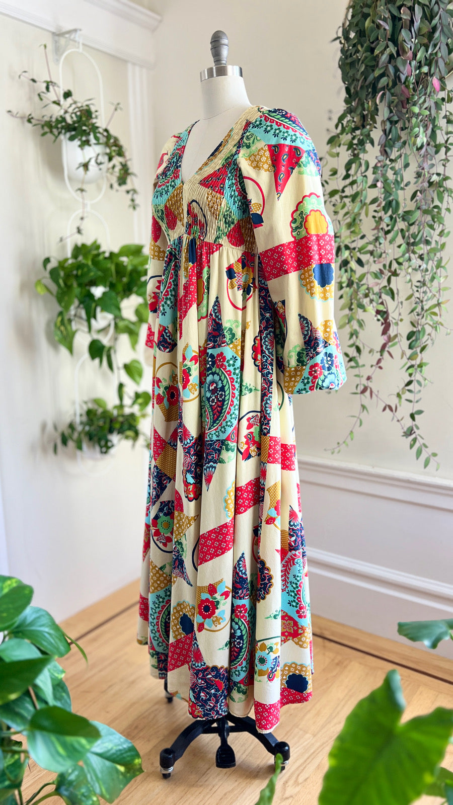 1970s DENISE ARE THERE! Printed Maxi Dress | x-small/small/medium